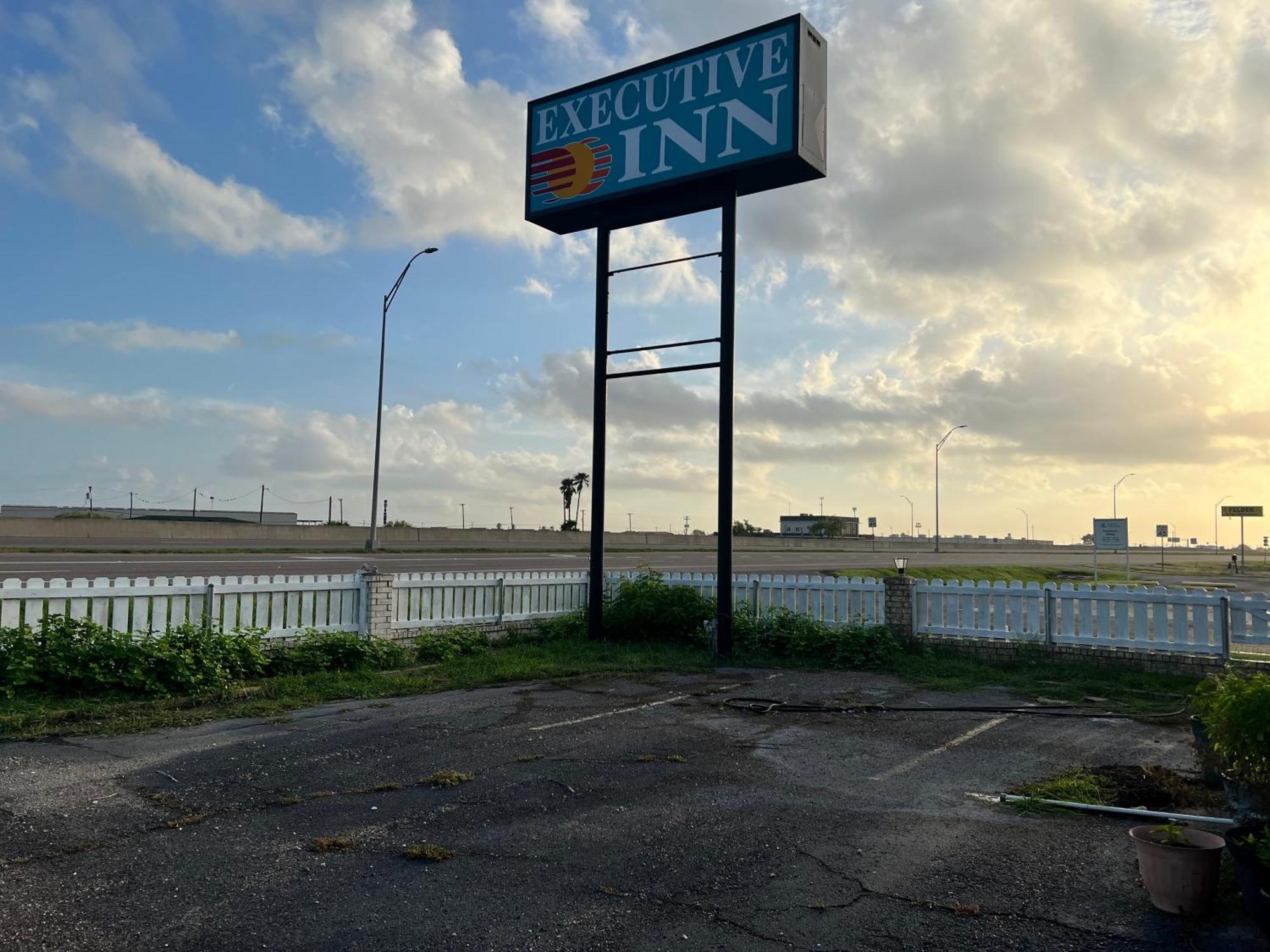 Executive Inn Robstown Εξωτερικό φωτογραφία